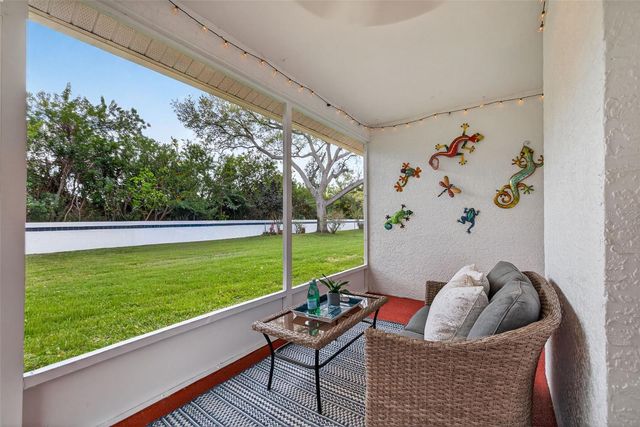 1700 GLEN LAKES BOULEVARD N, St Petersburg, FL 33702