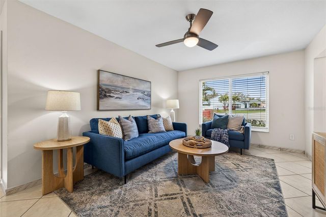 1700 GLEN LAKES BOULEVARD N, St Petersburg, FL 33702