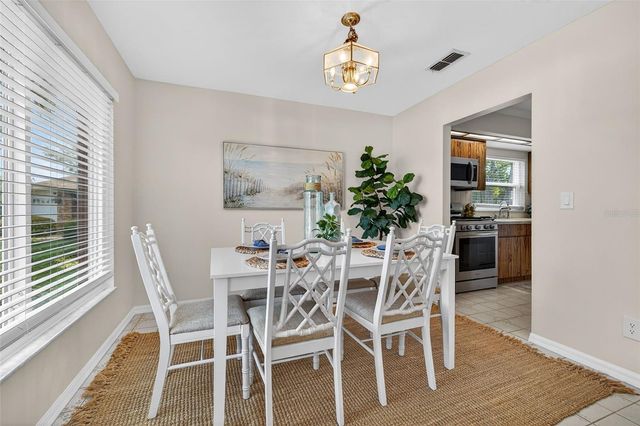 1700 GLEN LAKES BOULEVARD N, St Petersburg, FL 33702