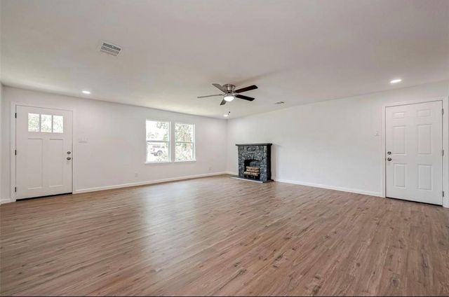 4702 Majestic Street, Houston, TX 77026