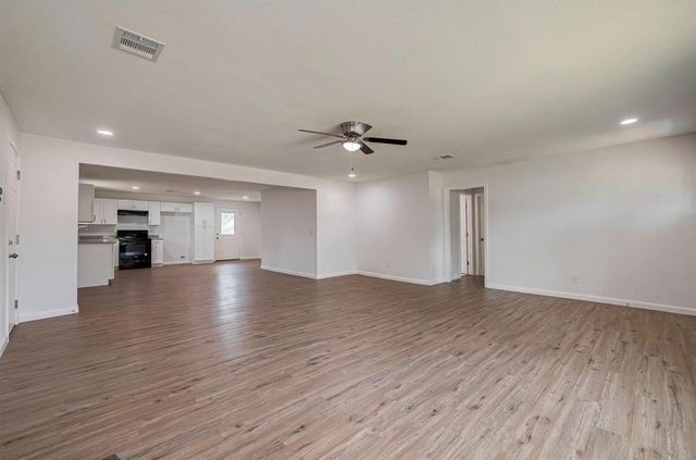 4702 Majestic Street, Houston, TX 77026