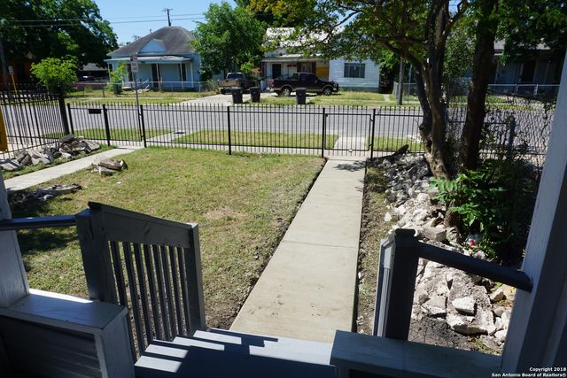1905 Buena Vista St Unit 1, San Antonio, TX 78207