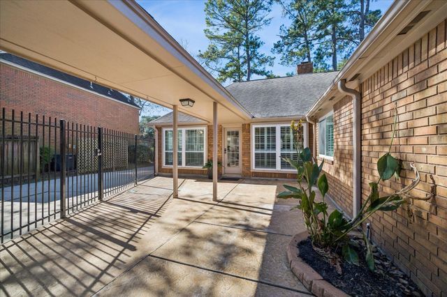 3206 Woodland View Drive, Kingwood, TX 77345