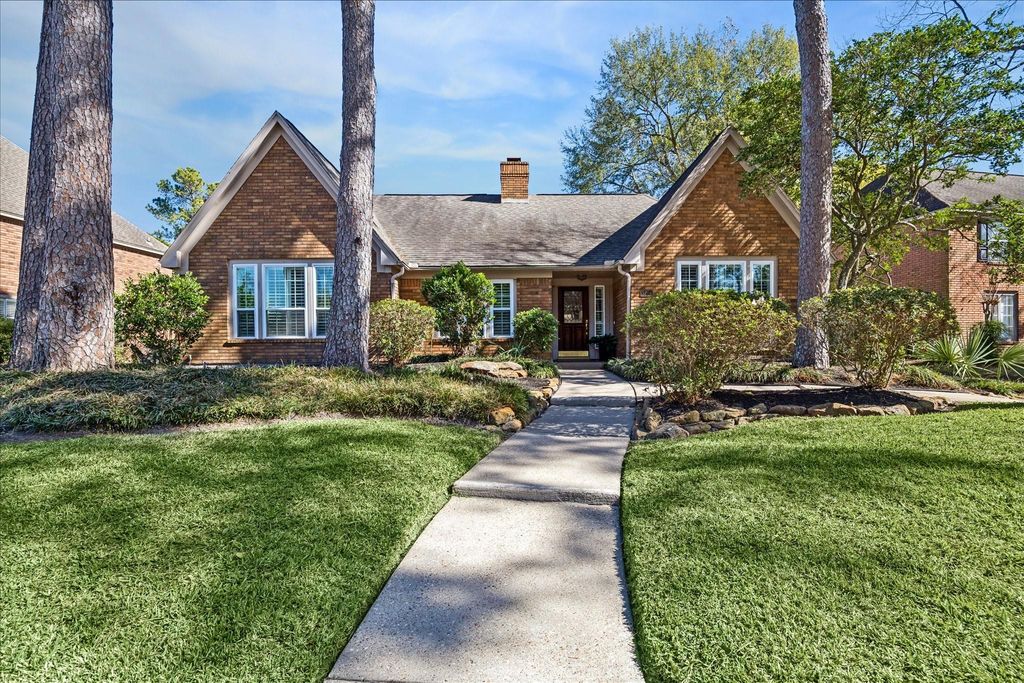 3206 Woodland View Drive, Kingwood, TX 77345