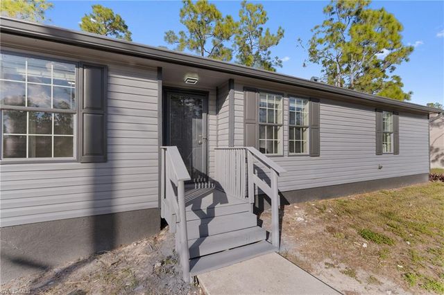 1505 E 15th ST, Lehigh Acres, FL 33972