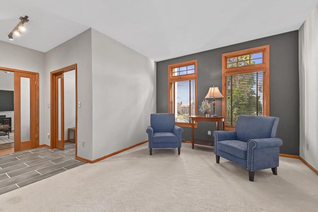 14220 W North Oak BOULEVARD, New Berlin, WI 53151