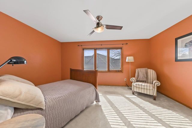 14220 W North Oak BOULEVARD, New Berlin, WI 53151