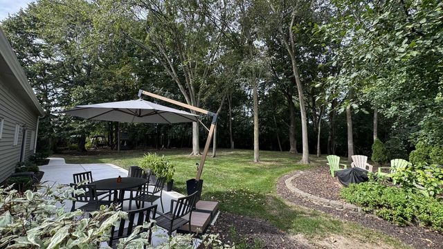 14220 W North Oak BOULEVARD, New Berlin, WI 53151