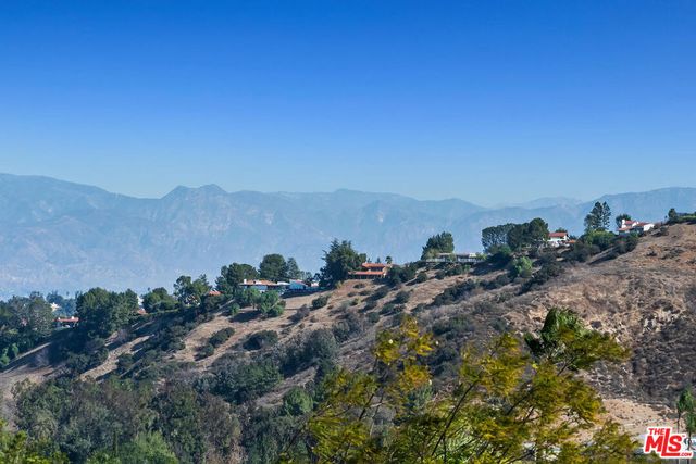 3767 Paseo Primario, Calabasas, CA 91302