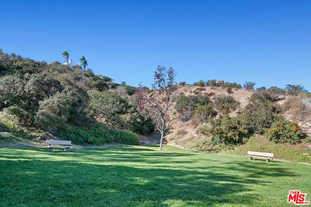 3767 Paseo Primario, Calabasas, CA 91302