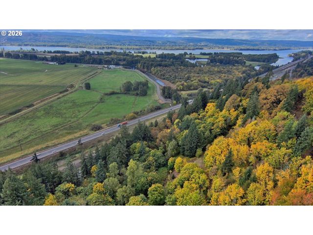 239 Columbia View Dr, Woodland, WA 98674