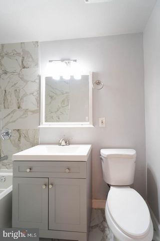 2221 SOUTHGATE SQ, Reston, VA 20191