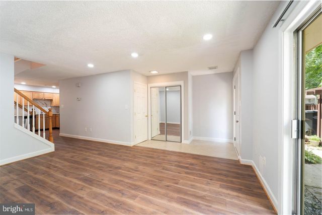 2221 SOUTHGATE SQ, Reston, VA 20191