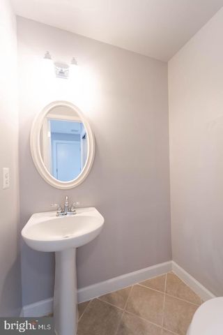 2221 SOUTHGATE SQ, Reston, VA 20191