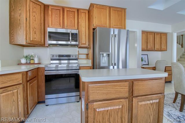 38309 Golfview Drive, Farmington Hills, MI 48331