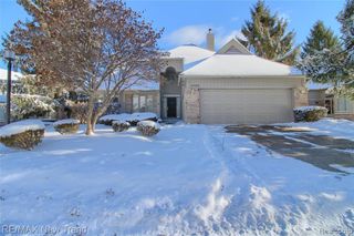 38309 Golfview Drive, Farmington Hills, MI 48331