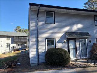 4014 S Bend Drive, Winston-salem, NC 27107