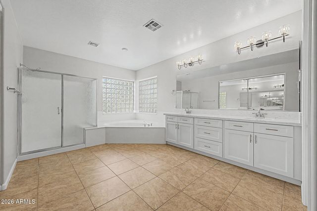 4420 S OLEANDER Drive, Chandler, AZ 85248