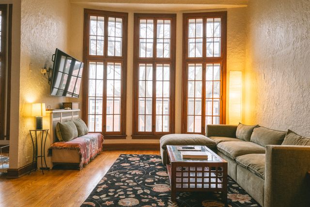 480 Sheridan Road 3, Evanston, IL 60202