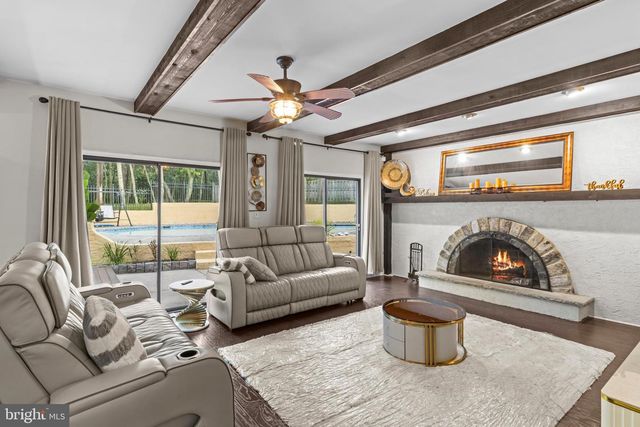 40 CHIPPENHAM DR, Voorhees, NJ 08043