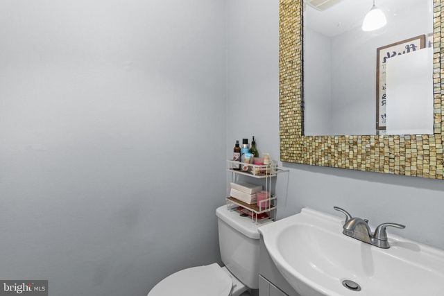 40 CHIPPENHAM DR, Voorhees, NJ 08043