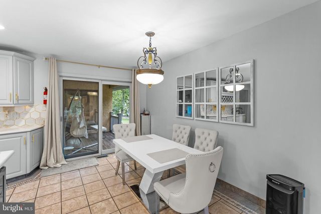 40 CHIPPENHAM DR, Voorhees, NJ 08043