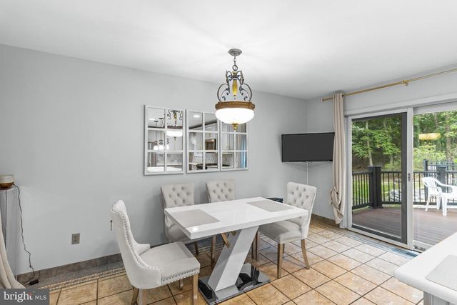40 CHIPPENHAM DR, Voorhees, NJ 08043