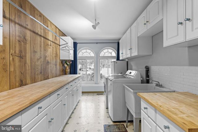 40 CHIPPENHAM DR, Voorhees, NJ 08043