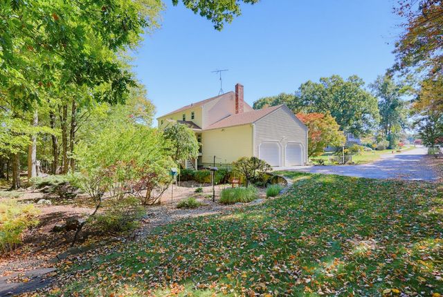 39 Janock Rd., Milford, MA 01757