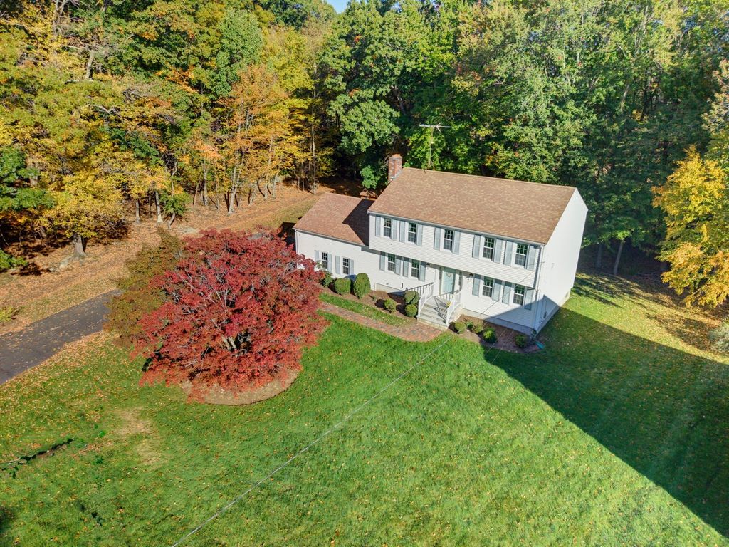 39 Janock Rd., Milford, MA 01757