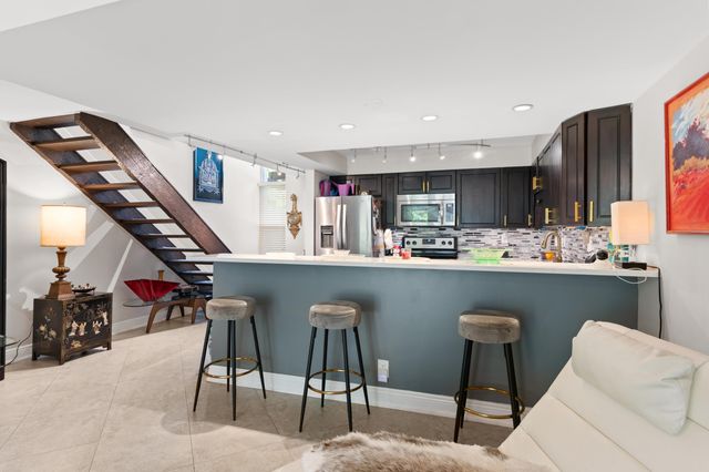 842 NE 20th Drive 842, Wilton Manors, FL 33305