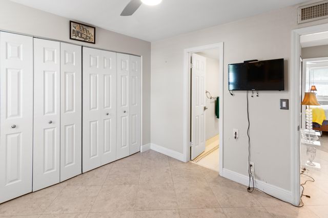 842 NE 20th Drive 842, Wilton Manors, FL 33305