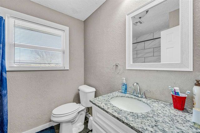 6918 SW Forest Ave, Lawton, OK 73505