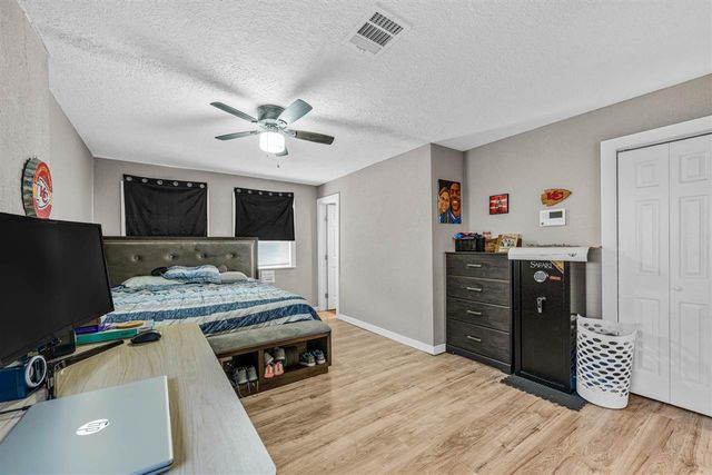 6918 SW Forest Ave, Lawton, OK 73505