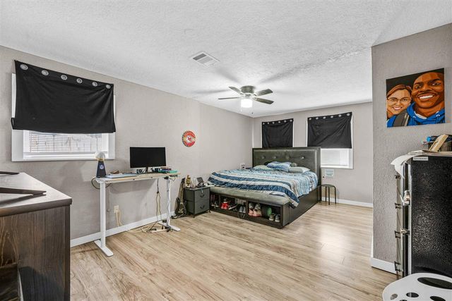 6918 SW Forest Ave, Lawton, OK 73505