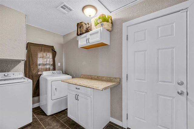 6918 SW Forest Ave, Lawton, OK 73505