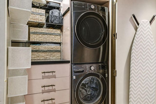 44 East Ave 1706, Austin, TX 78701