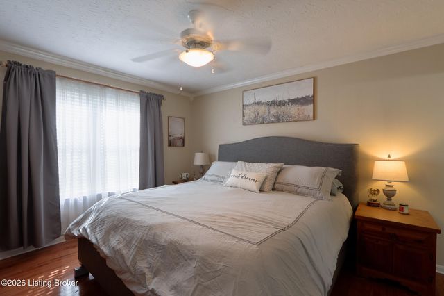 264 Forest Ridge Dr, Mt Washington, KY 40047