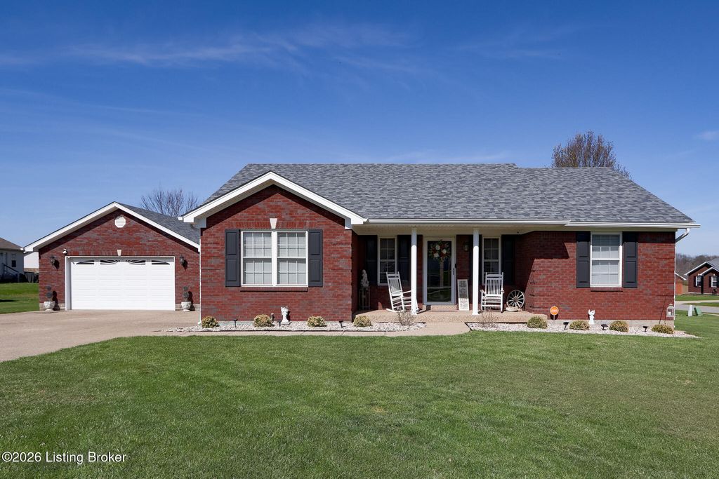 264 Forest Ridge Dr, Mt Washington, KY 40047