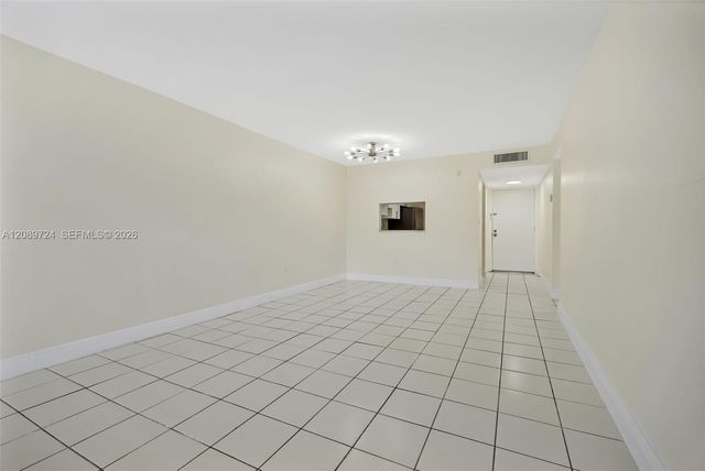 10525 SW 112th Avenue 113, Miami, FL 33176