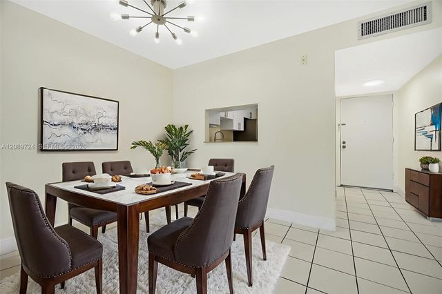 10525 SW 112th Avenue 113, Miami, FL 33176