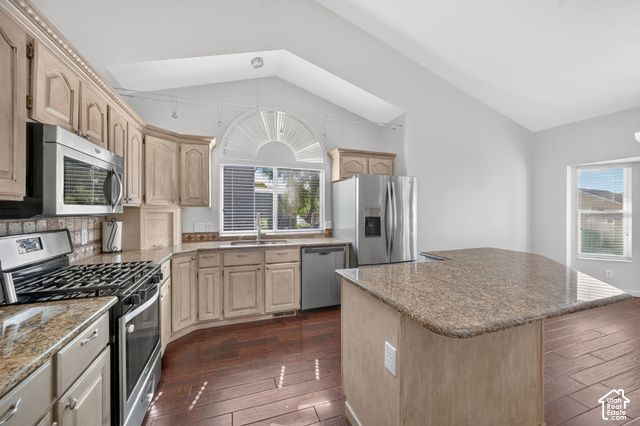 943 MEADOWLARK LN, West Bountiful, UT 84087