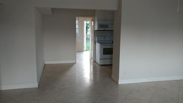 2025 NW 14th Avenue 2025, Fort Lauderdale, FL 33311