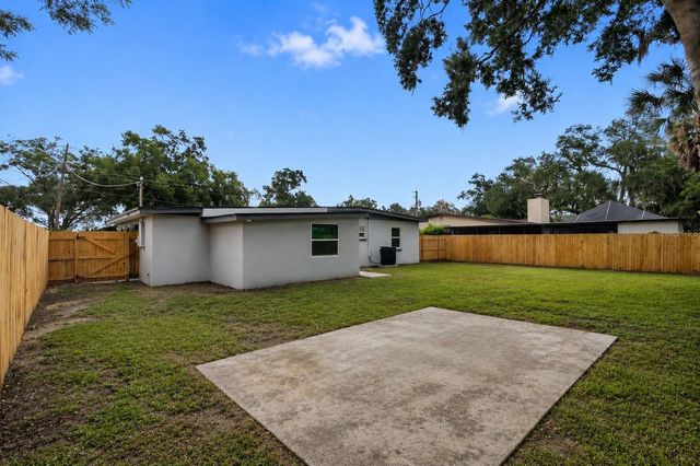 3009 E FLORA STREET, Tampa, FL 33610