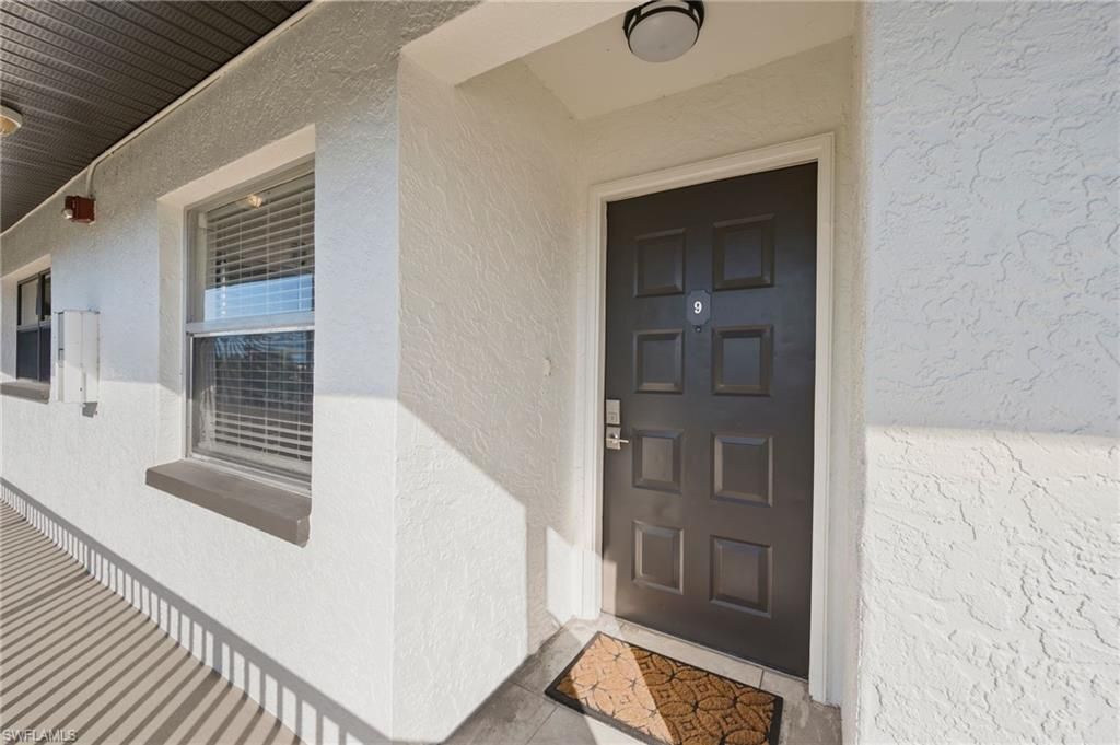 Image 21 of property listing at 1519 Cape Coral PKWY W # 9, Cape Coral, FL 33914