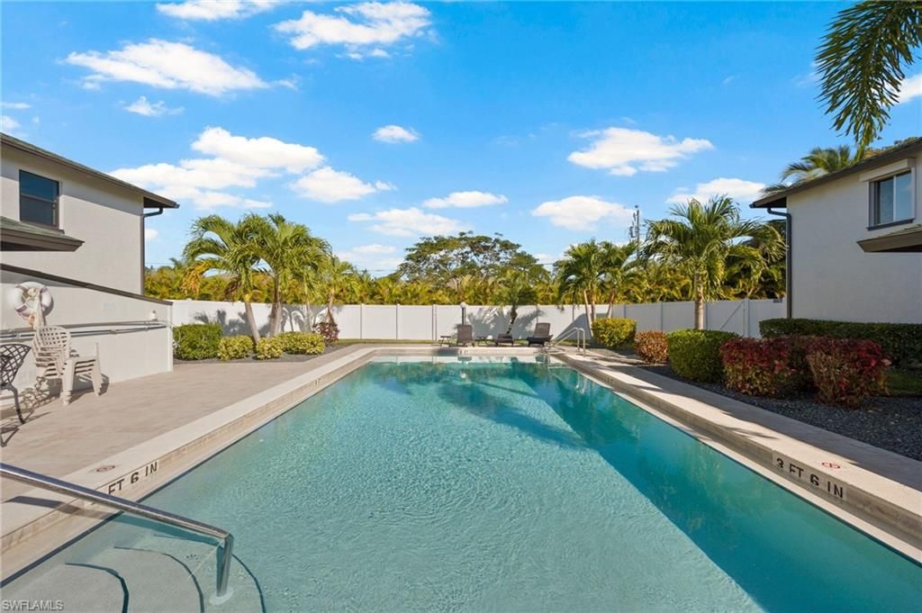 Image 22 of property listing at 1519 Cape Coral PKWY W # 9, Cape Coral, FL 33914