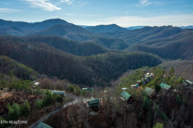 3640 Carsons Ridge Way, Sevierville, TN 37862