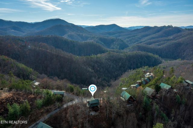 3640 Carsons Ridge Way, Sevierville, TN 37862