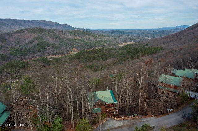 3640 Carsons Ridge Way, Sevierville, TN 37862