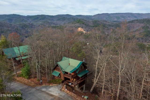 3640 Carsons Ridge Way, Sevierville, TN 37862